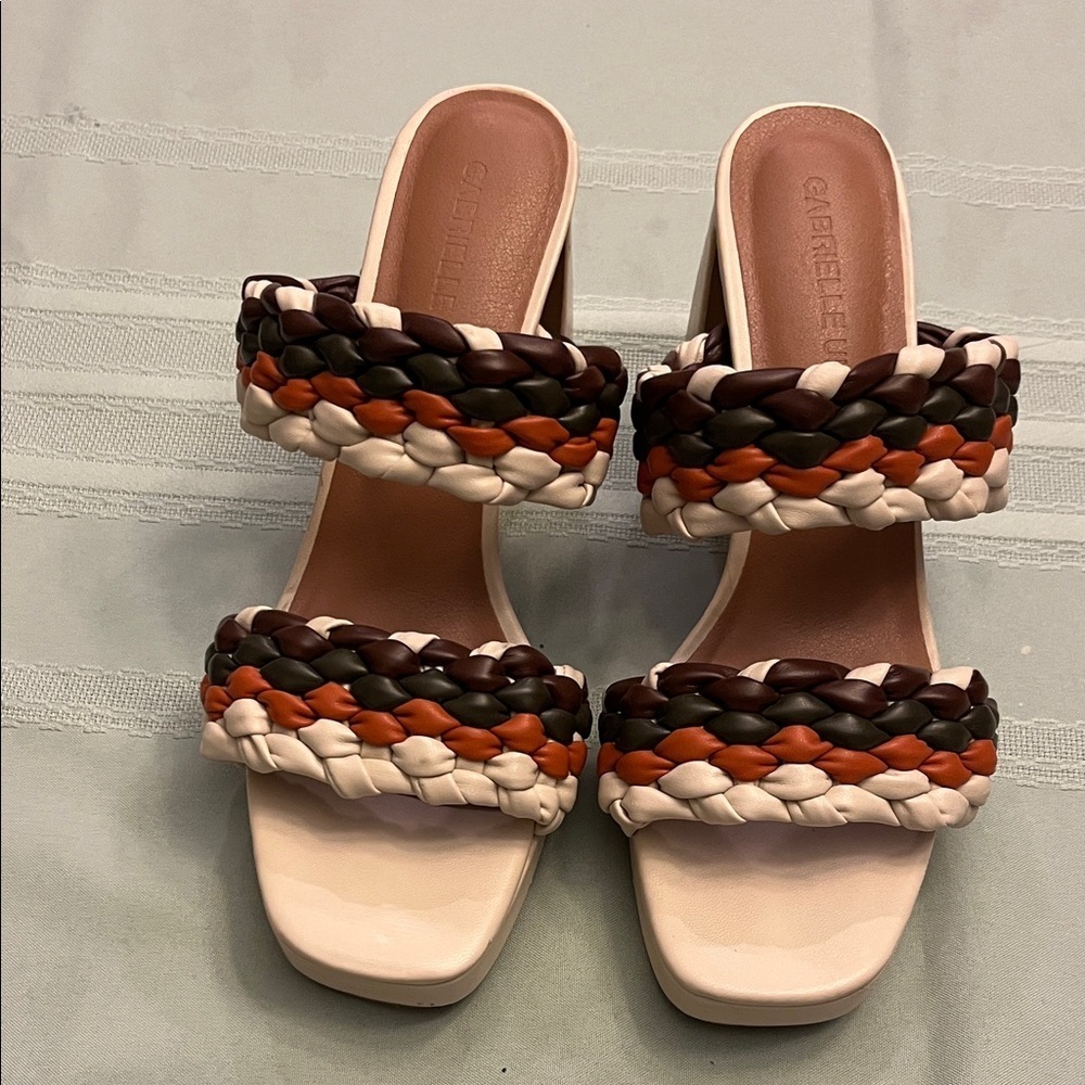 GABRIELLE UNION Stylish Braided Sandals in Cream and Brown SIZE 8